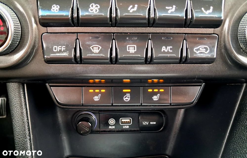 Kia Sportage 1.7 CRDI 2WD Dream-Team Edition - 31