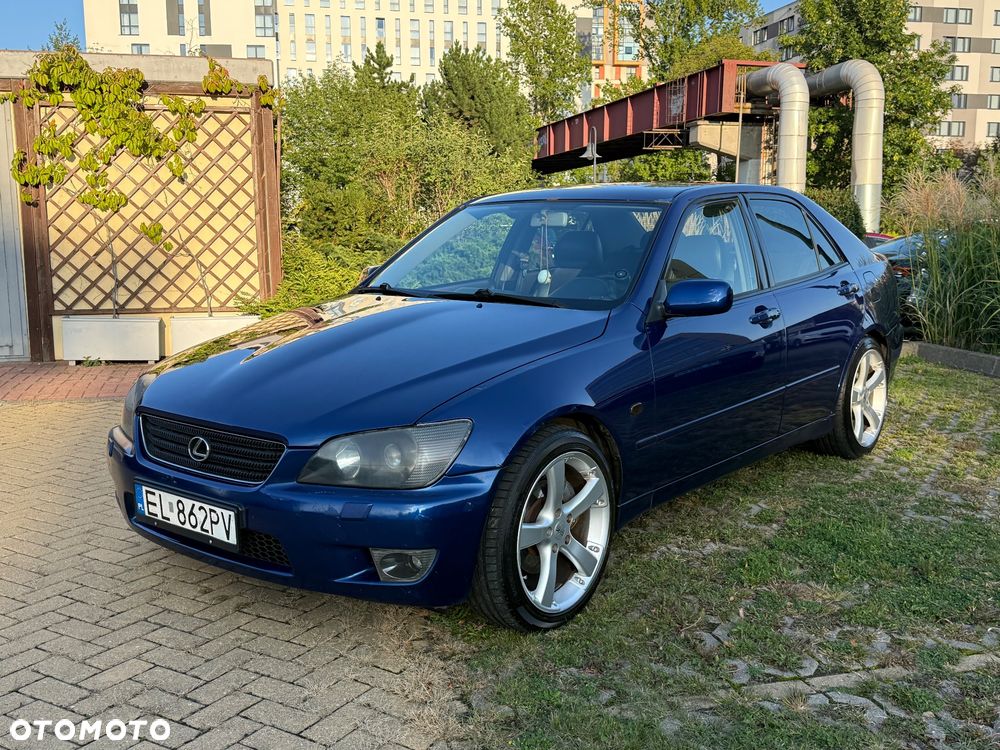 Lexus IS 200 Elegance - 2
