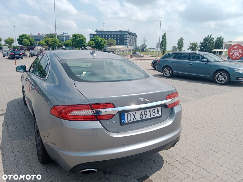 Jaguar XF - 4