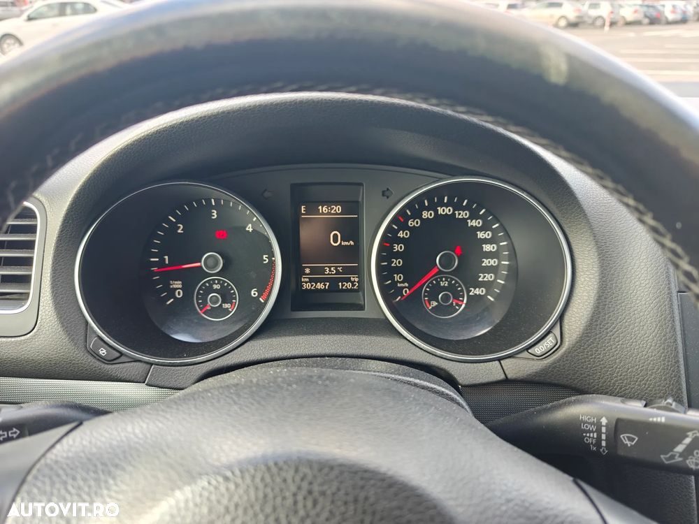 Volkswagen Golf 1.6 TDI DPF Comfortline - 8