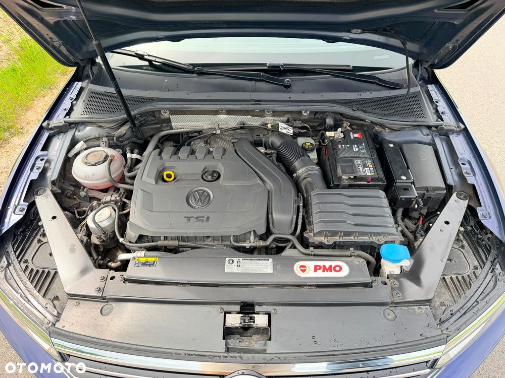 Volkswagen Passat - 25