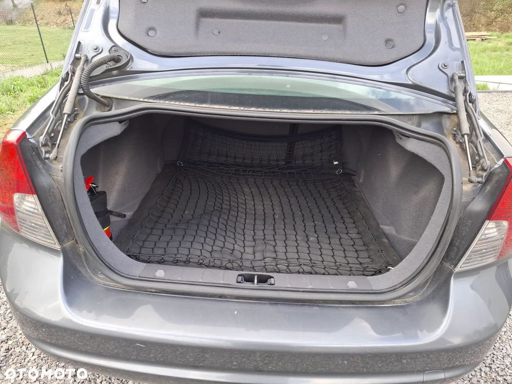 Volvo S40 2.0D Momentum - 8