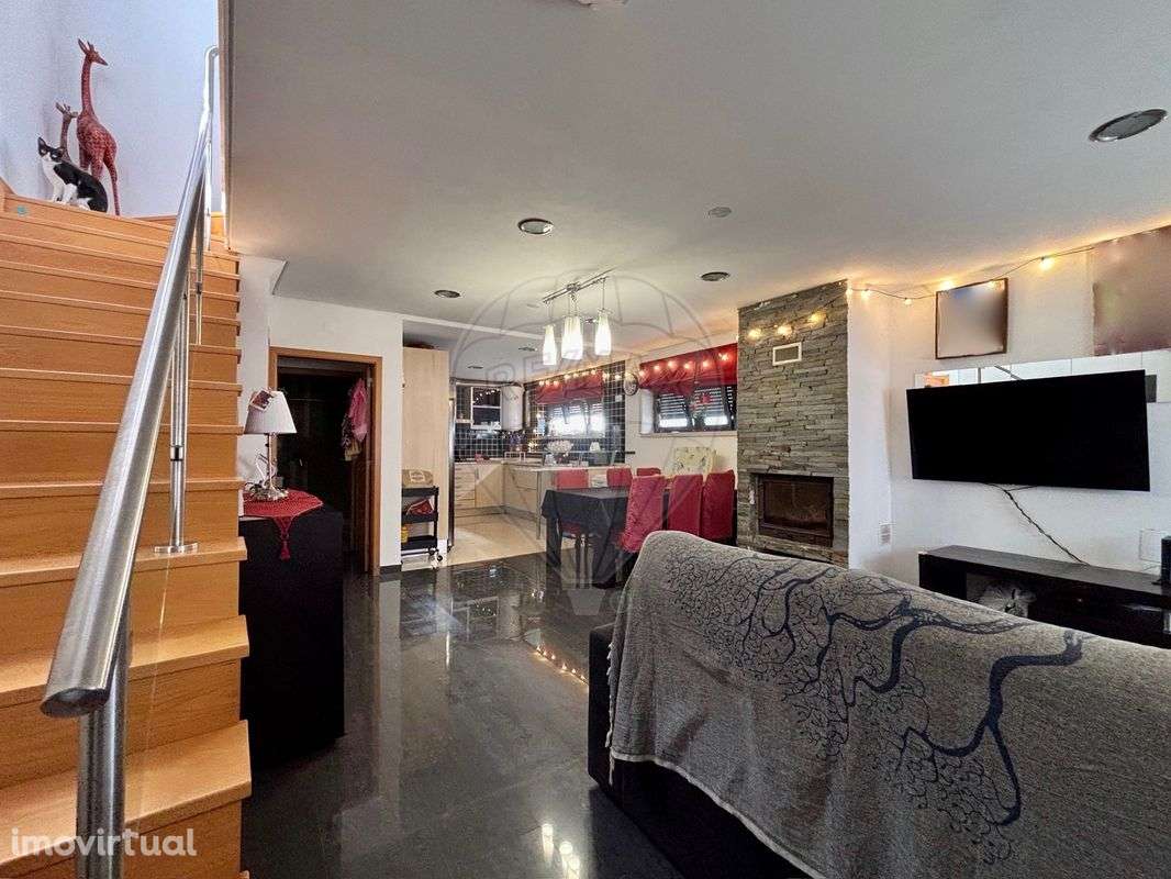 Moradia T3 para venda - Grande imagem: 2/11