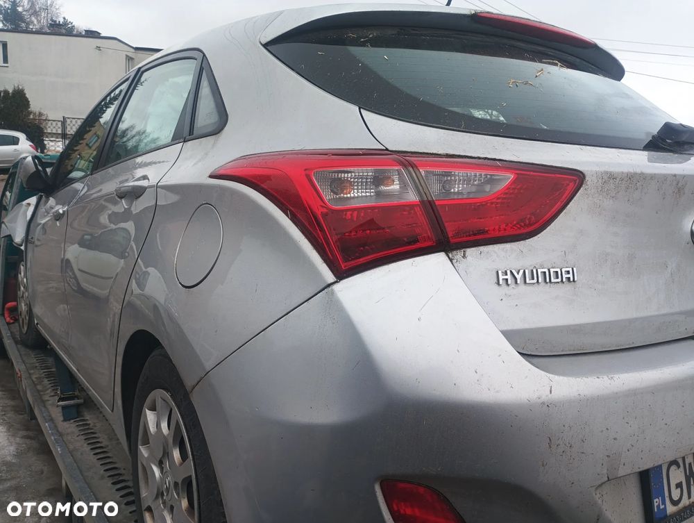 HYUNDAI I30 II 2 generacja 5d drzwi, klapa kolor RAH, lampy zderzak hak i inne - 2