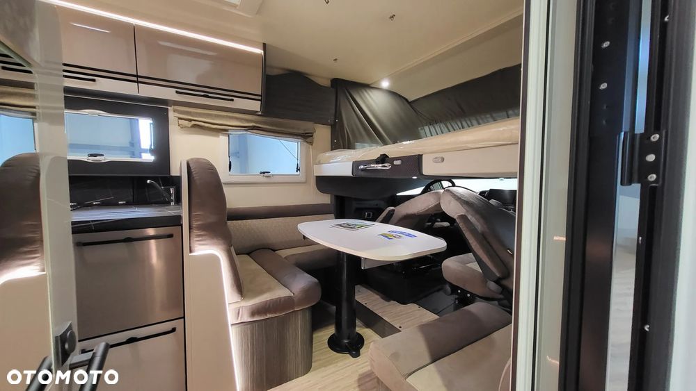 McLOUIS Nevis 879 - 5 osobowy - 15