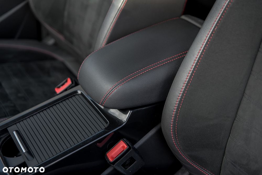 Ford Kuga 2.0 TDCi FWD ST-Line - 19