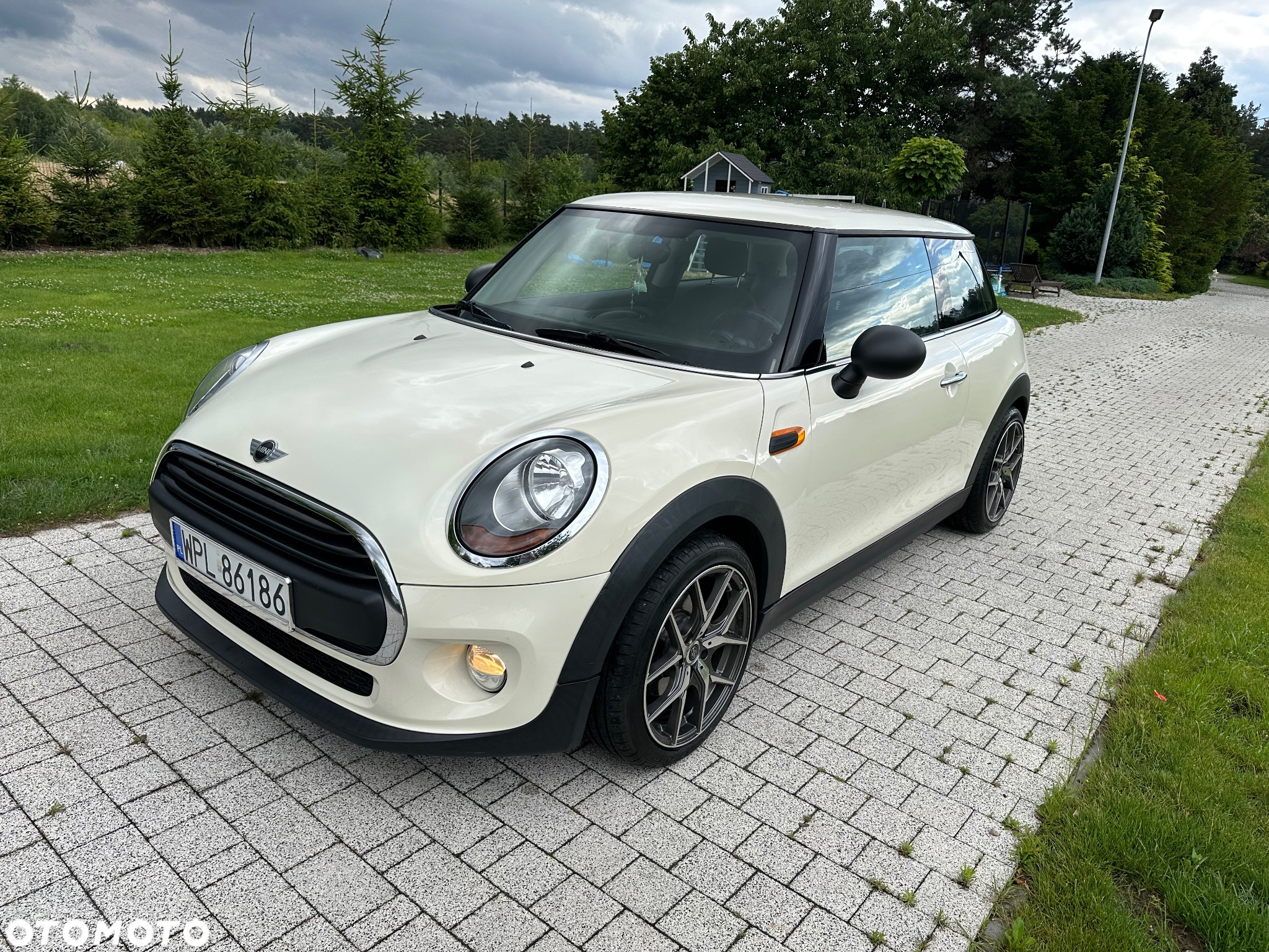 MINI ONE Standard - 4