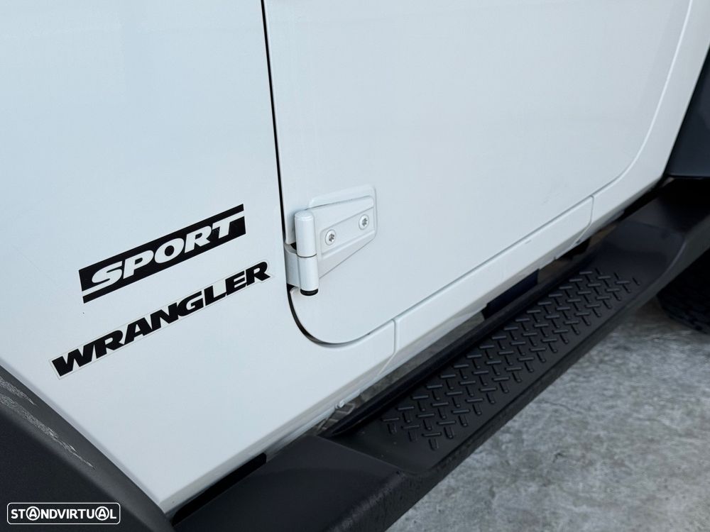 Jeep Wrangler 2.8 CRD ATX Sport - 5
