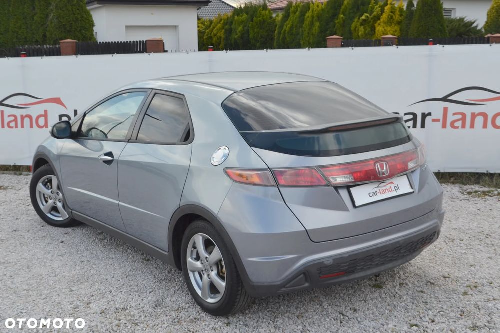 Honda Civic 1.4 Base - 11
