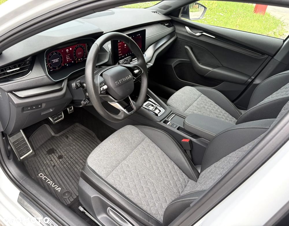 Skoda Octavia 1.5 TSI mHEV Sportline DSG - 9