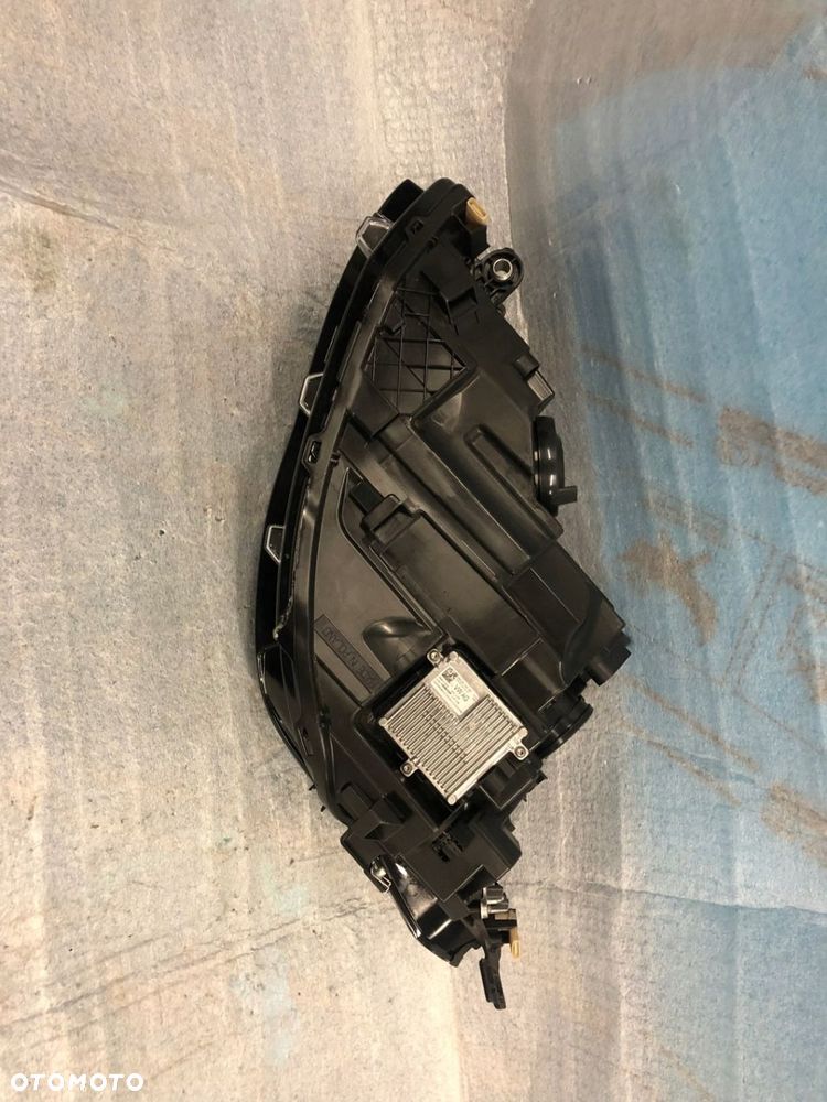 REFLEKTOR PRAWY VW GOLF VIII FULL LED - 5
