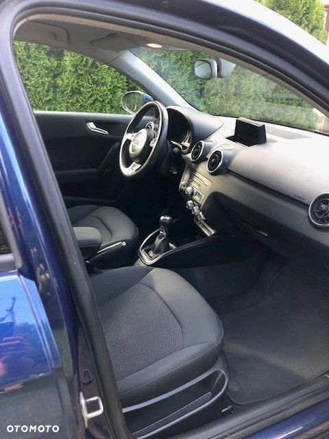 Audi A1 Sportback 1.6 TDI design - 8