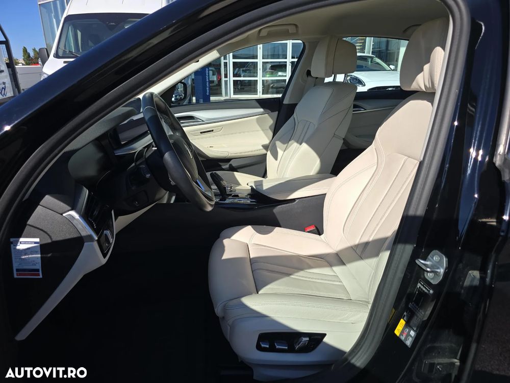 BMW Seria 5 530e xDrive AT PHEV - 11