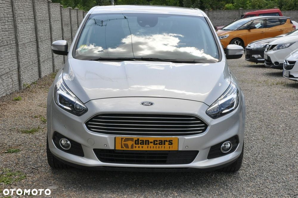 Ford S-Max - 8
