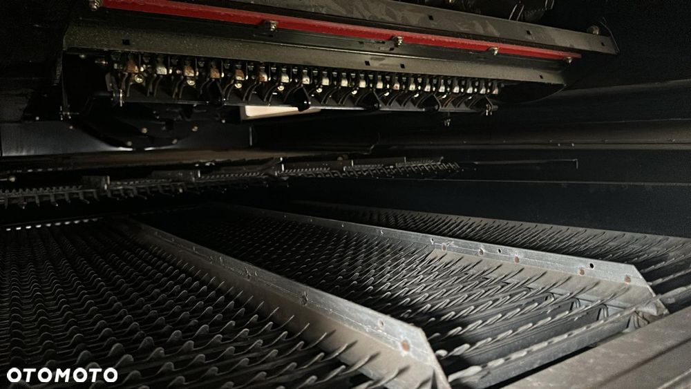 Case IH Axial Flow 8250 - 11