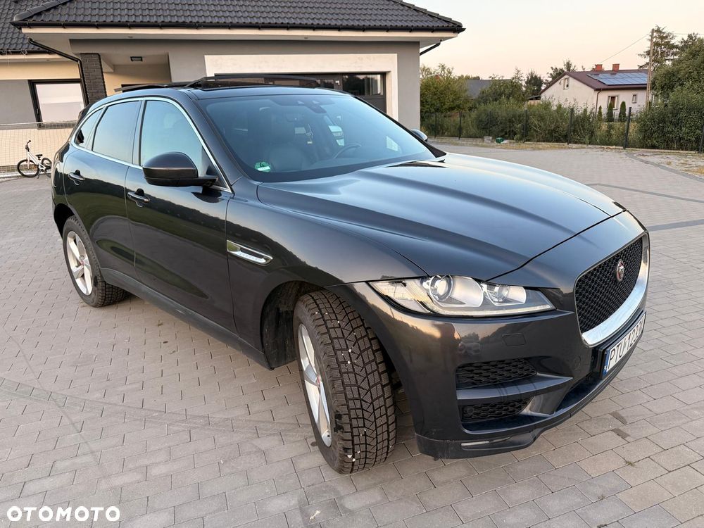 Jaguar F-Pace 20d Prestige - 4