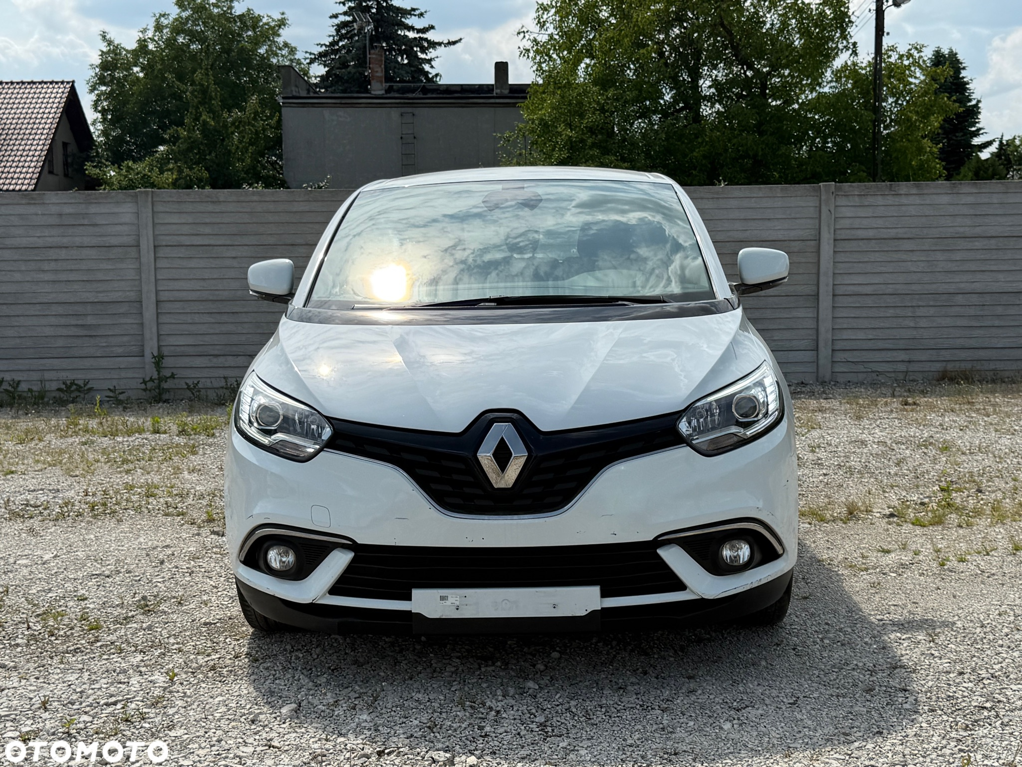 Renault Grand Scenic BLUE dCi 120 BLACK EDITION - 8