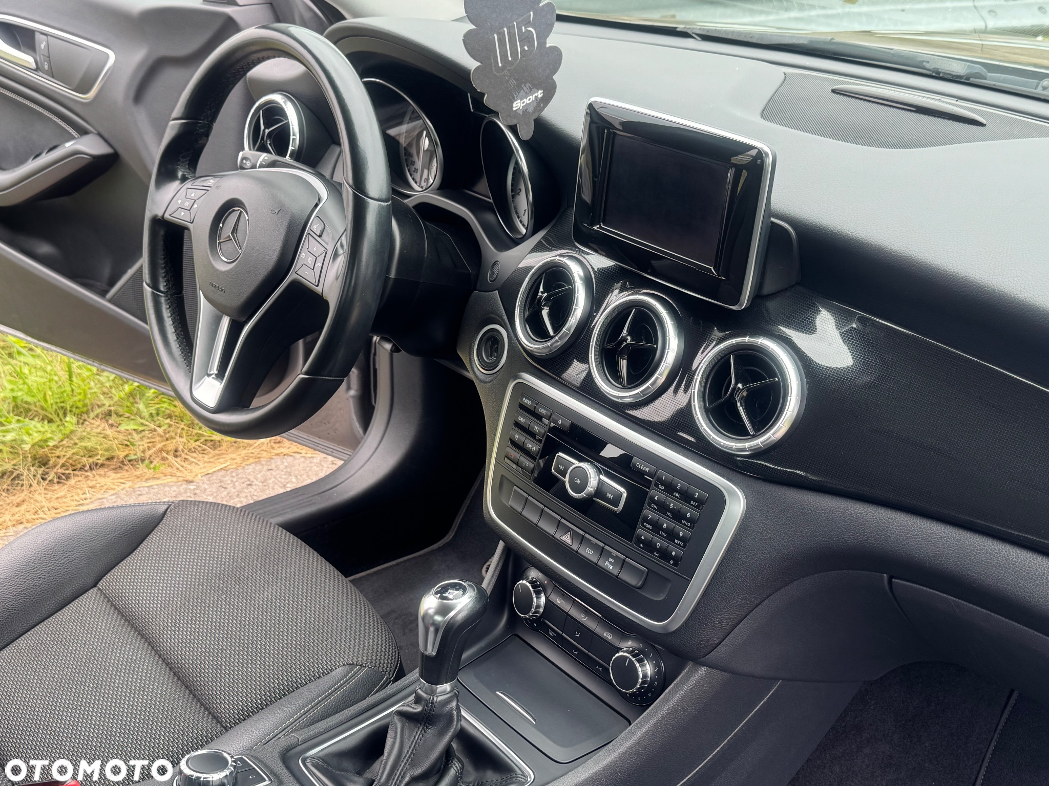 Mercedes-Benz CLA 180 - 19