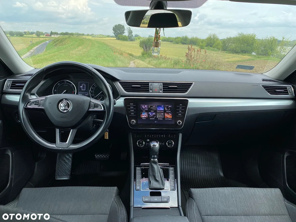 Skoda Superb 2.0 TDI Ambition DSG7 - 9
