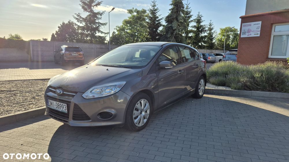 Ford Focus 1.6 Ambiente Start - 3
