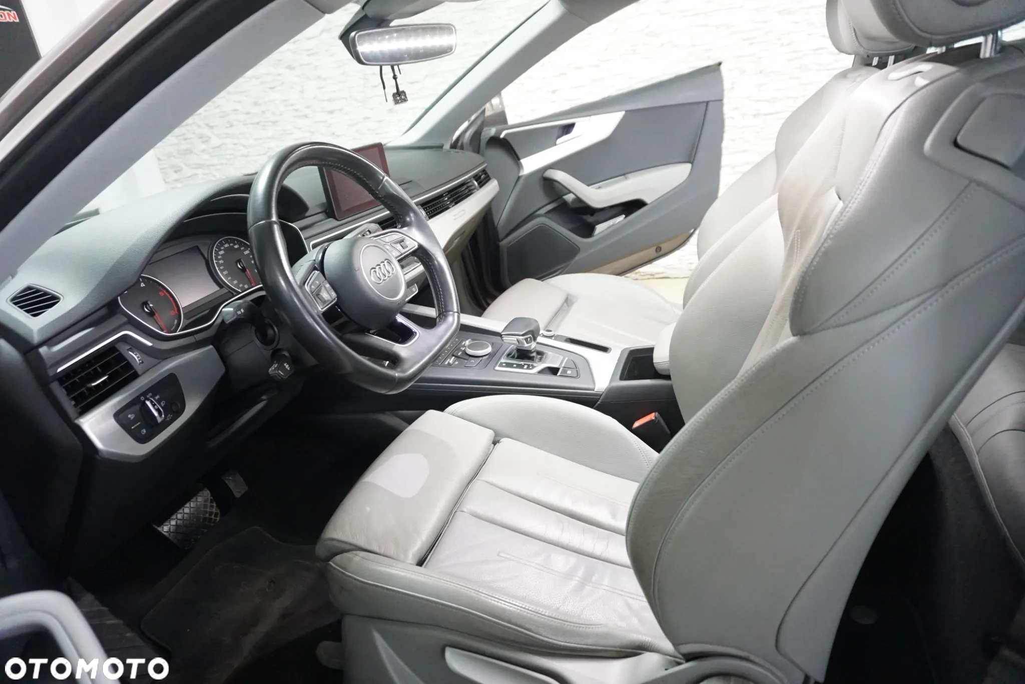 Audi A5 2.0 TDI Quattro S tronic - 23