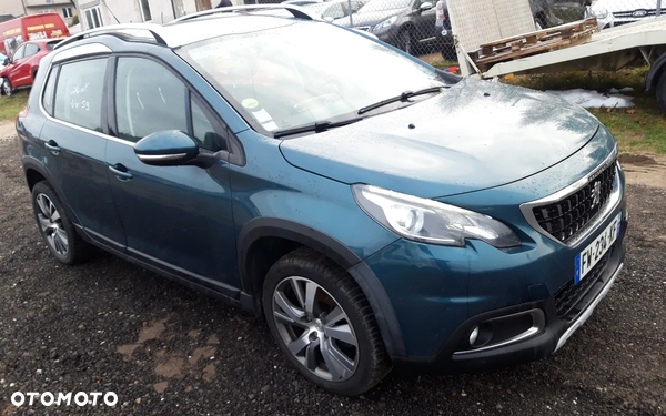 Peugeot 2008 1.2 Pure Tech GPF Signature S&S