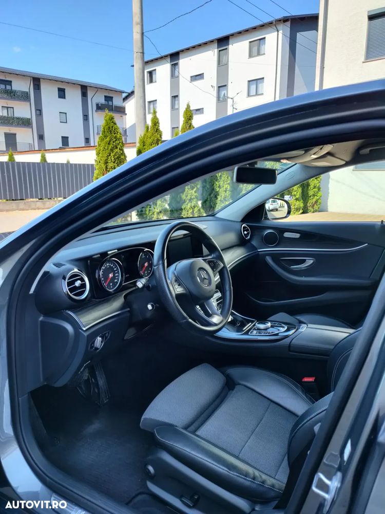 Mercedes-Benz E 220 d 9G-TRONIC Avantgarde - 3