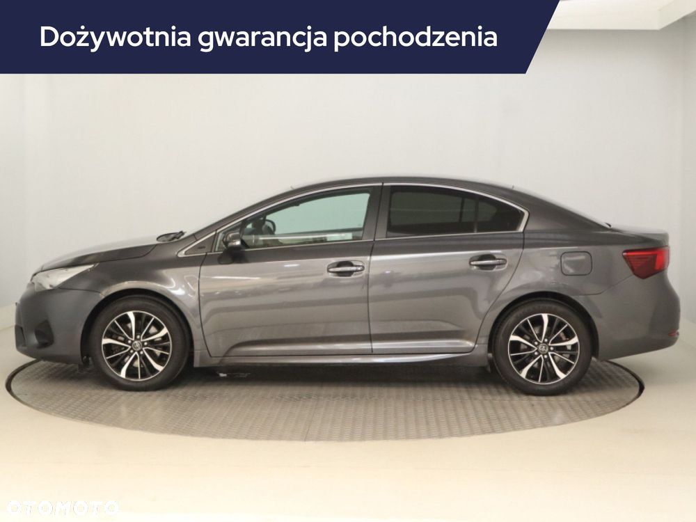Toyota Avensis 2018 photo 3