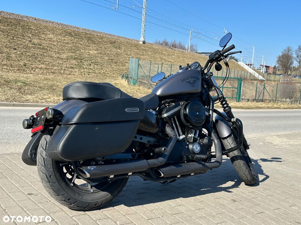 Harley-Davidson Sportster Iron 883 - 9