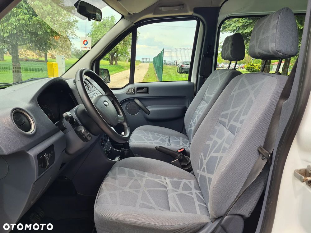 Ford Tourneo Connect - 4