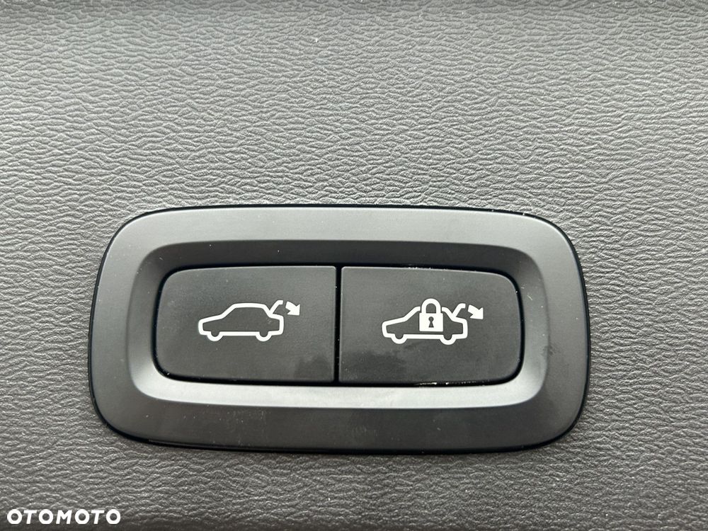 Volvo XC 40 - 21