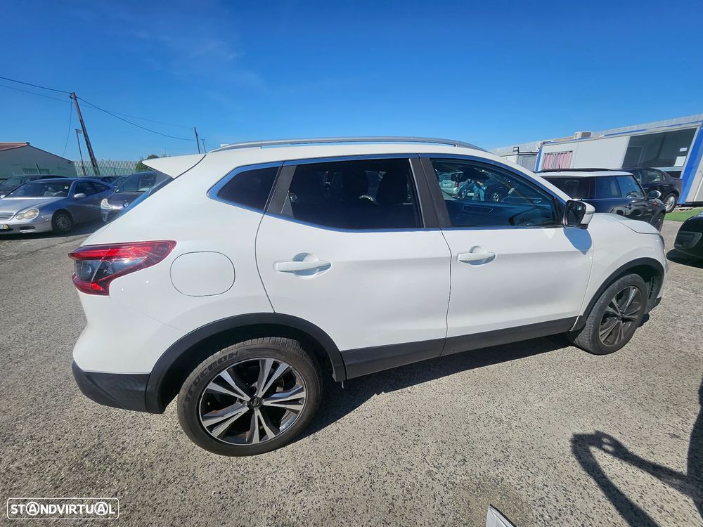 Nissan Qashqai 1.5 dCi Tekna Premium - 2