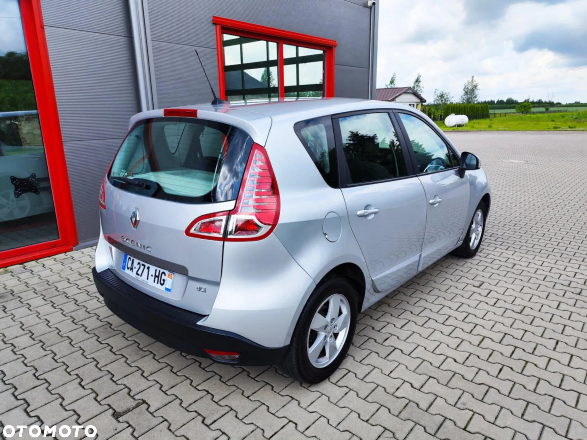Renault Scenic 1.5 dCi Dynamique - 11