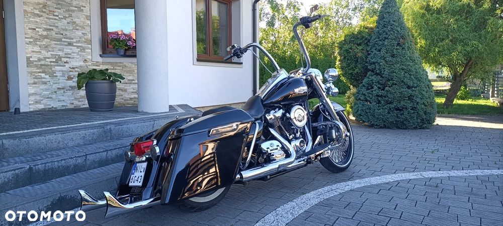 Harley-Davidson Touring Street Glide - 5