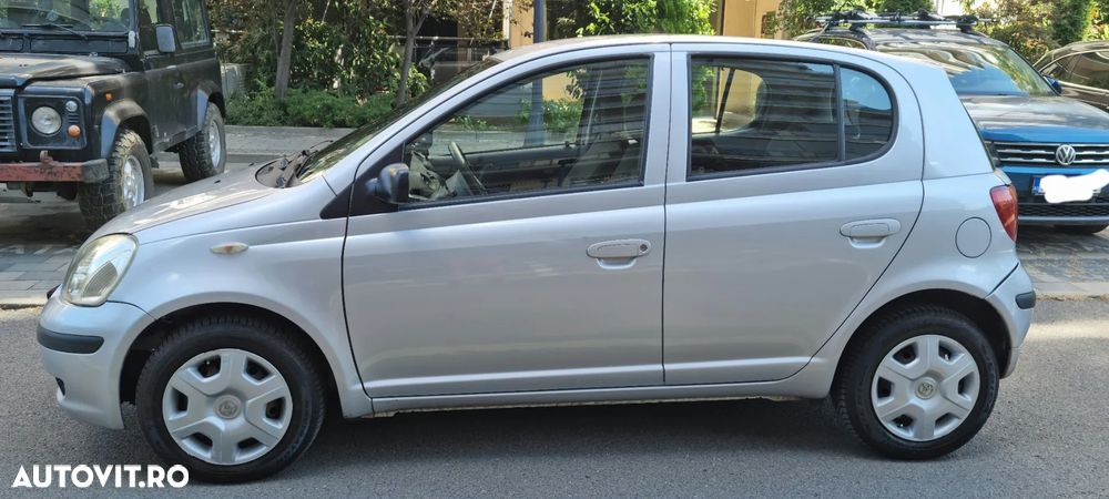Toyota Yaris 1.0 Base - 10