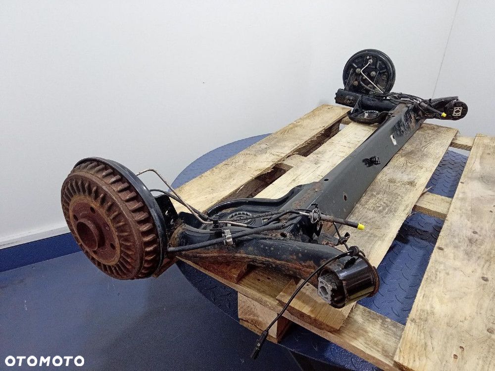 RENAULT CLIO V 19- BELKA ZAWIESZENIA TYŁ OŚ TYLNA 554B47231R - 3