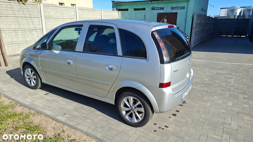 Opel Meriva - 10