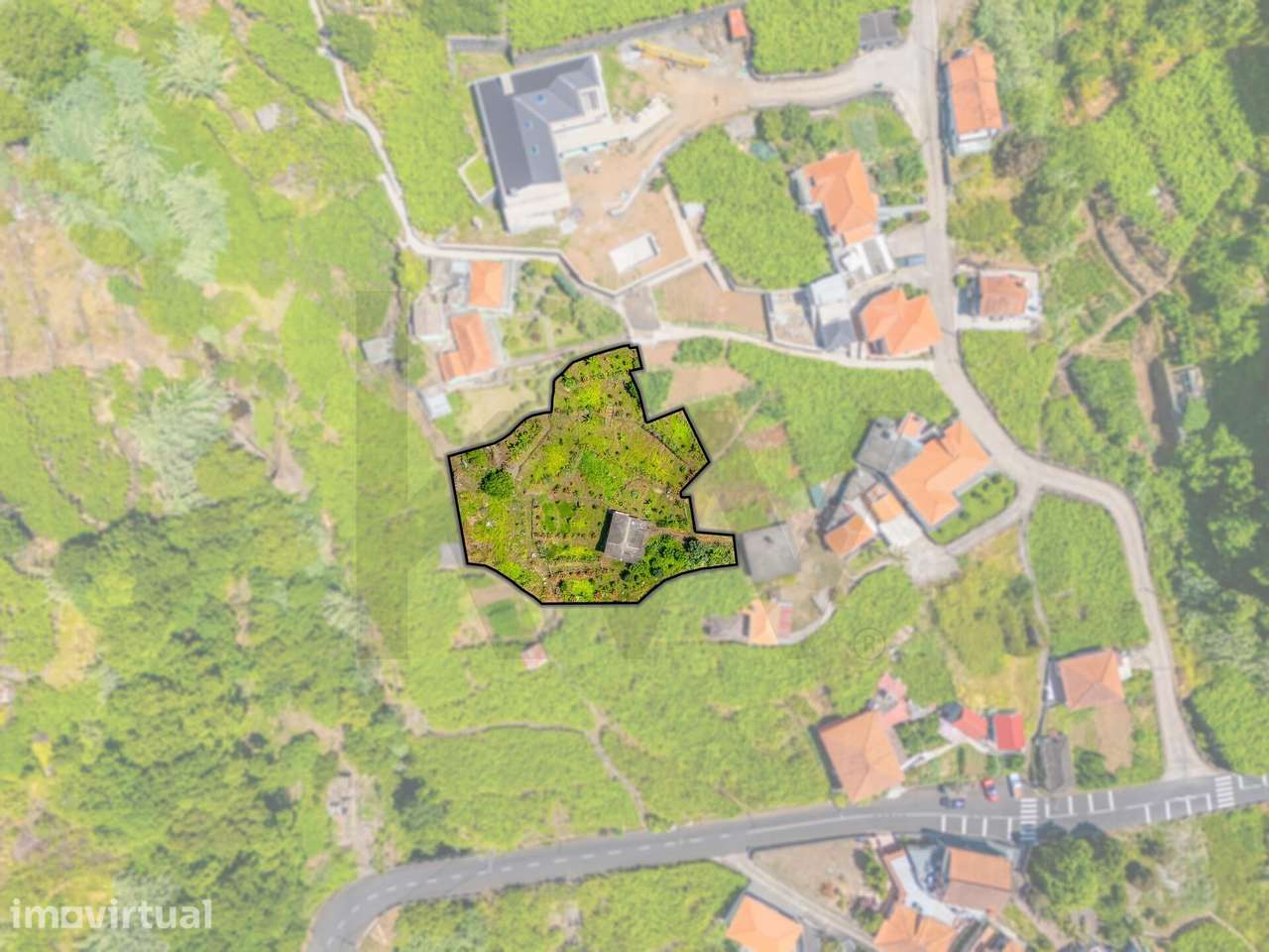 Terreno em S. Vicente | 1370m2 | Com Armazém Agrícola - Grande imagem: 3/22