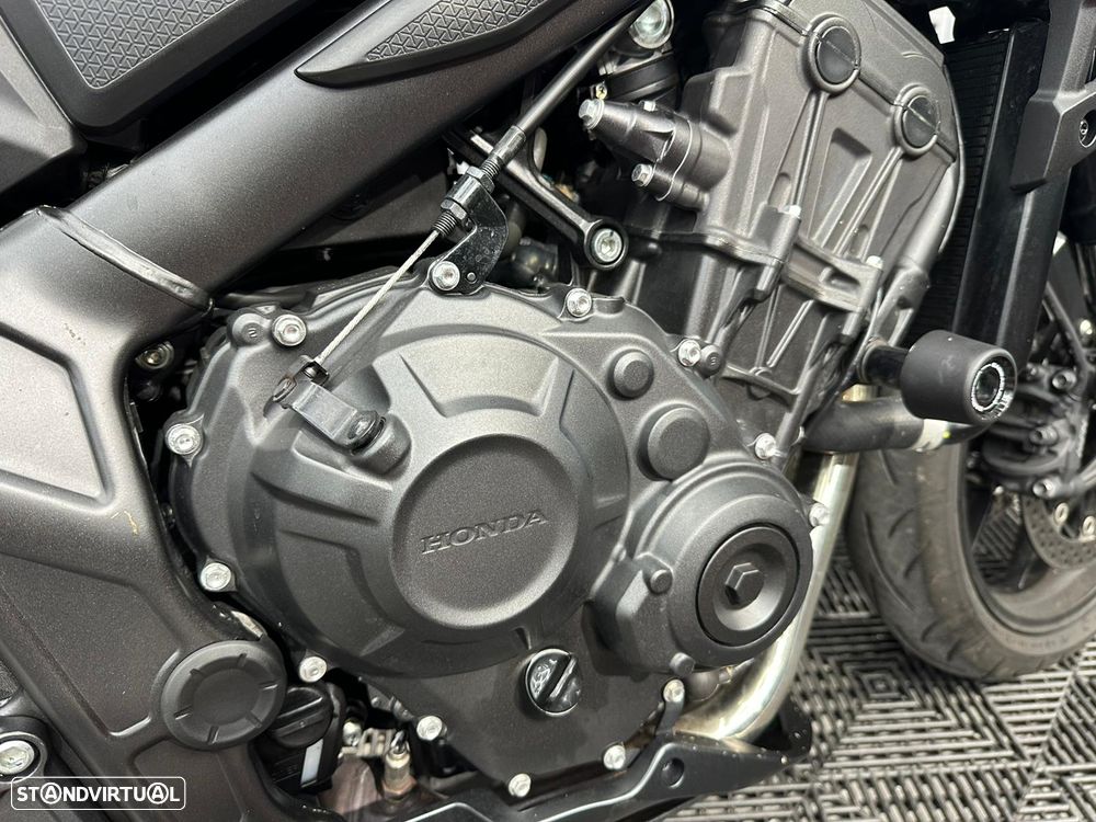Honda CB 650 R - 7