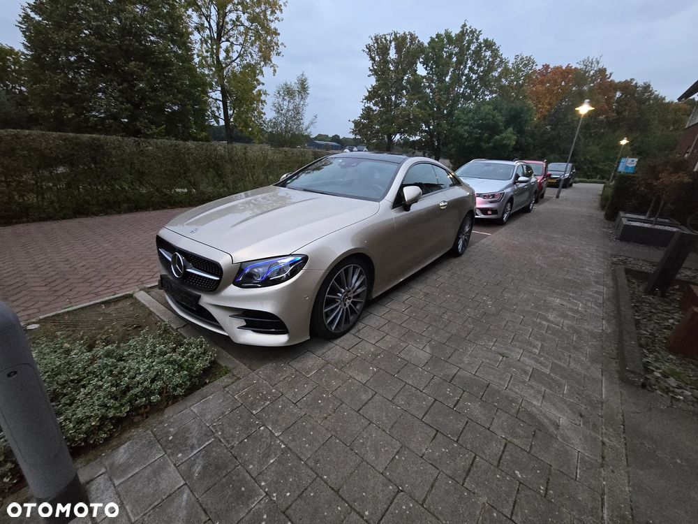 Mercedes-Benz Klasa E 200 Coupe 9G-TRONIC AMG Line - 26