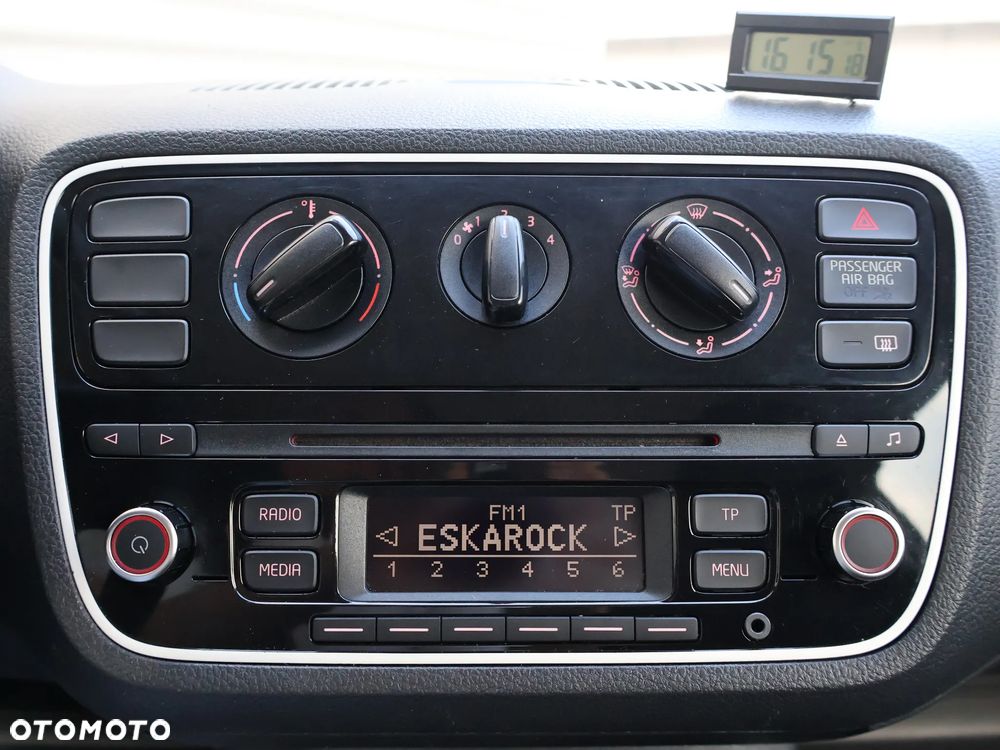 Volkswagen up! Standard - 10