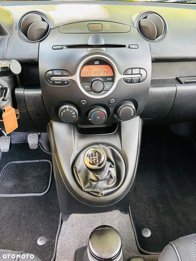 Mazda 2 1.5 Sport - 18
