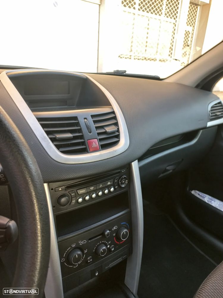 Peugeot 207 SW - 7