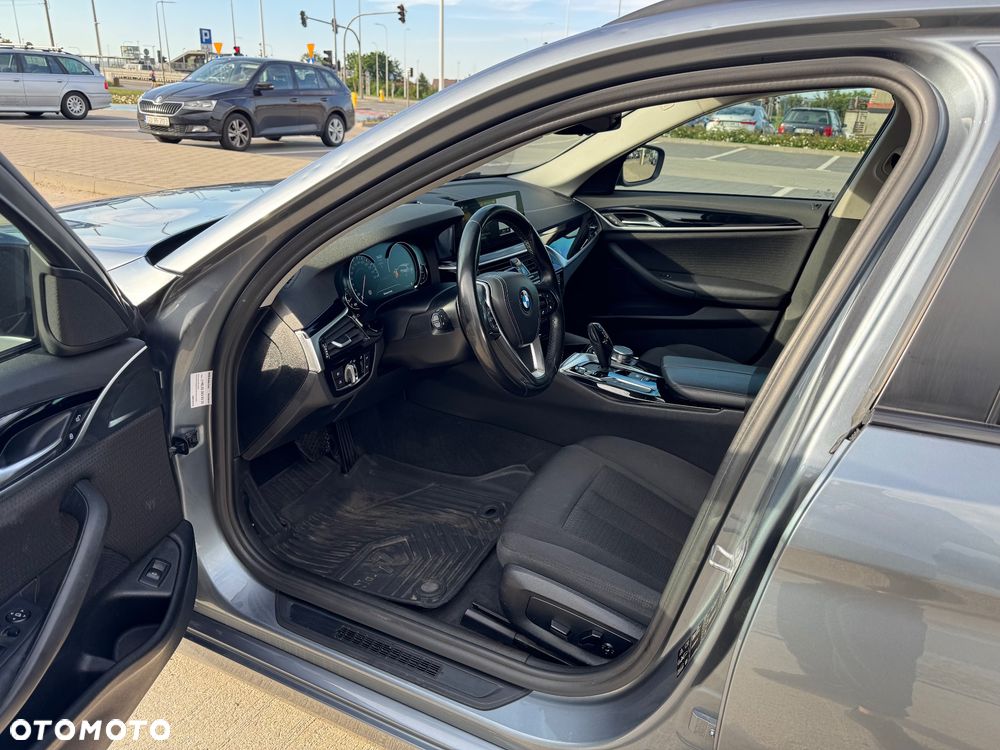 BMW Seria 5 540d xDrive - 8