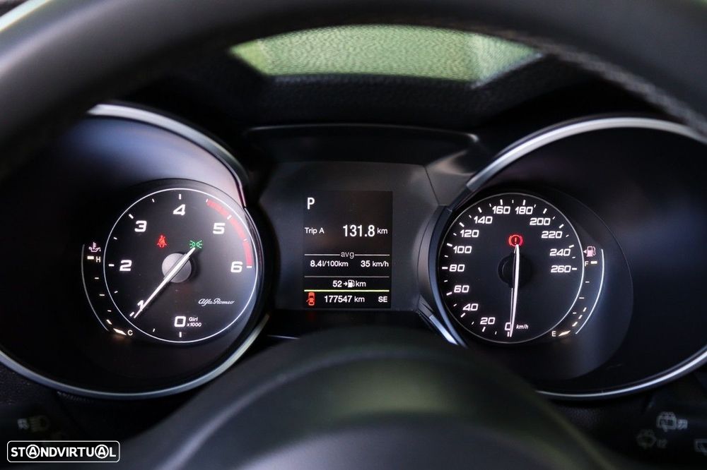 Alfa Romeo Stelvio 2.2 D Super AT8 - 19