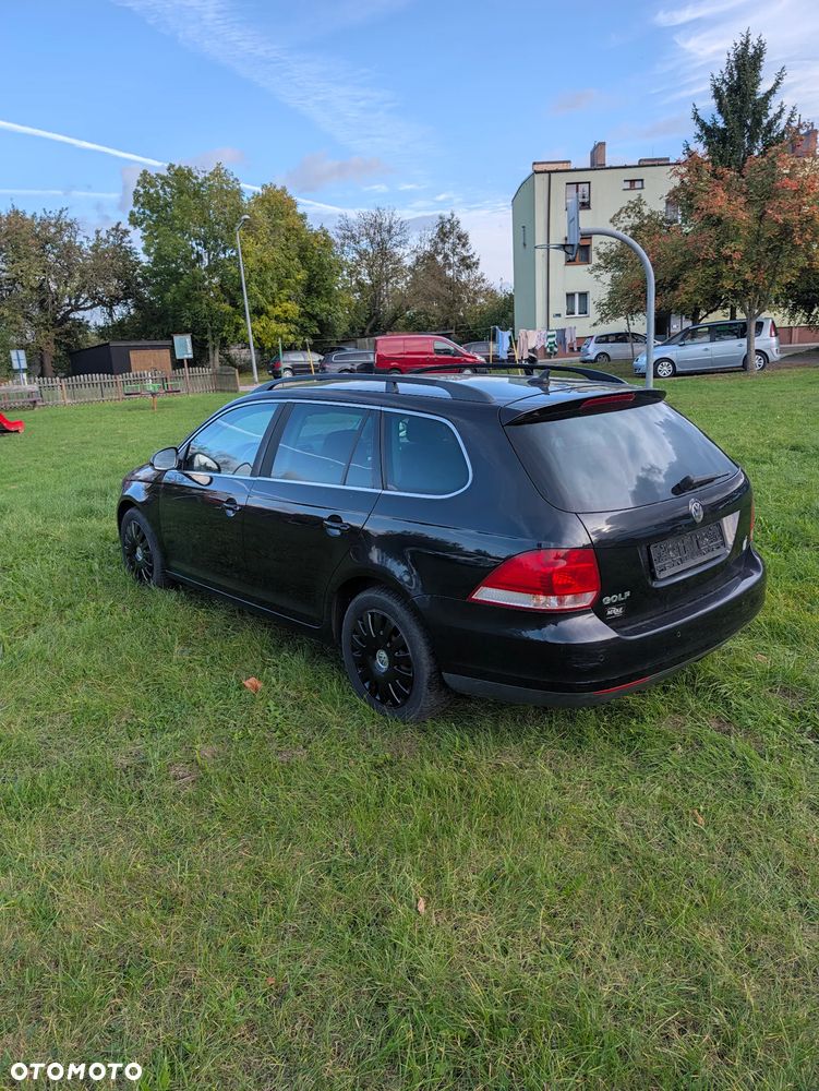 Volkswagen Golf - 8