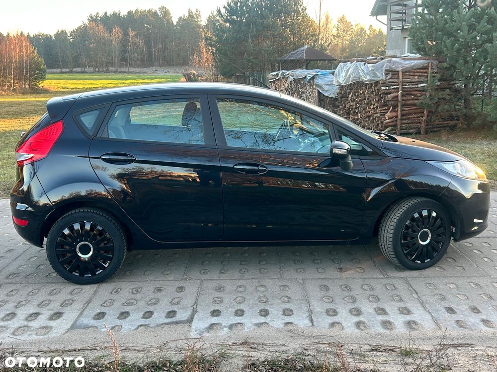 Ford Fiesta 1.25 Celebration - 3