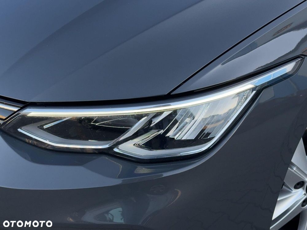 Volkswagen Golf Variant - 13