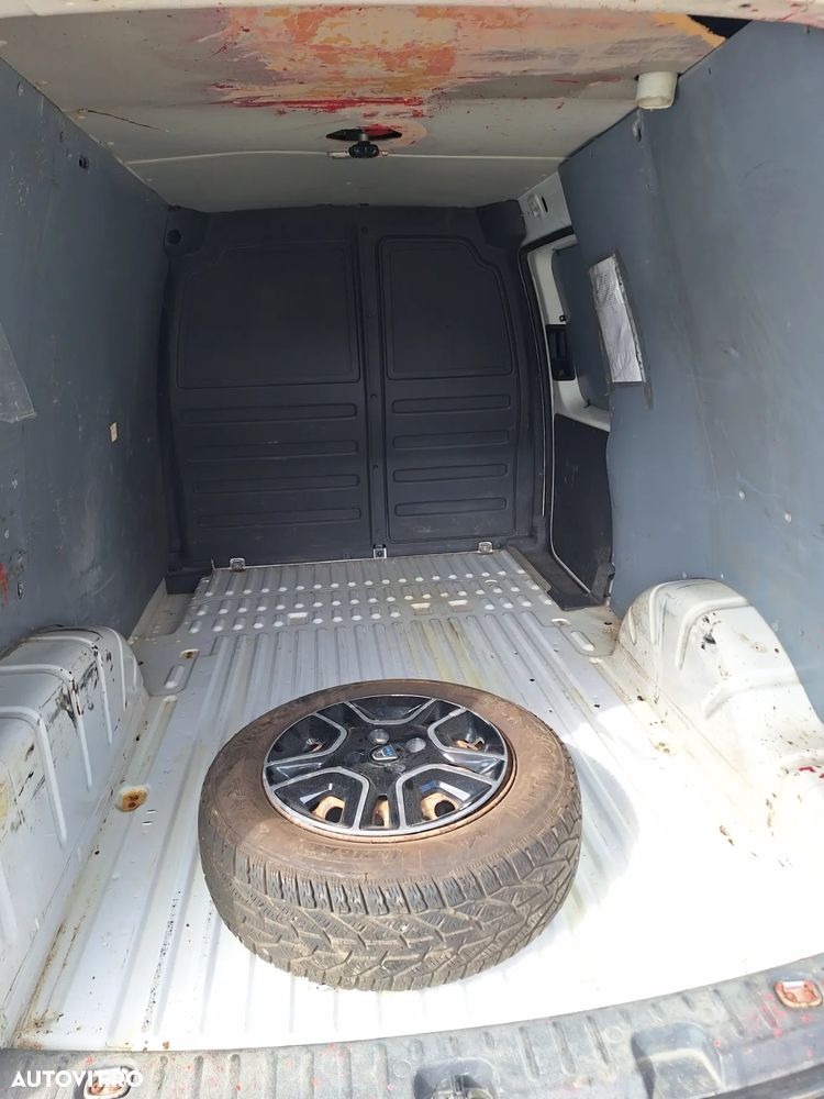 Volkswagen Caddy - 8