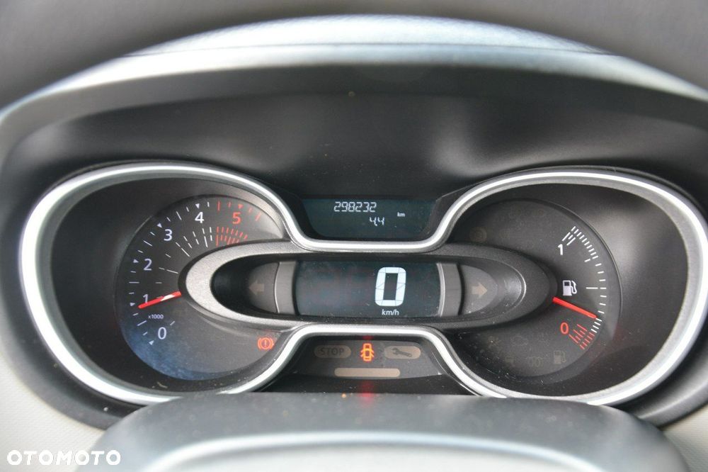 Renault Trafic - 16